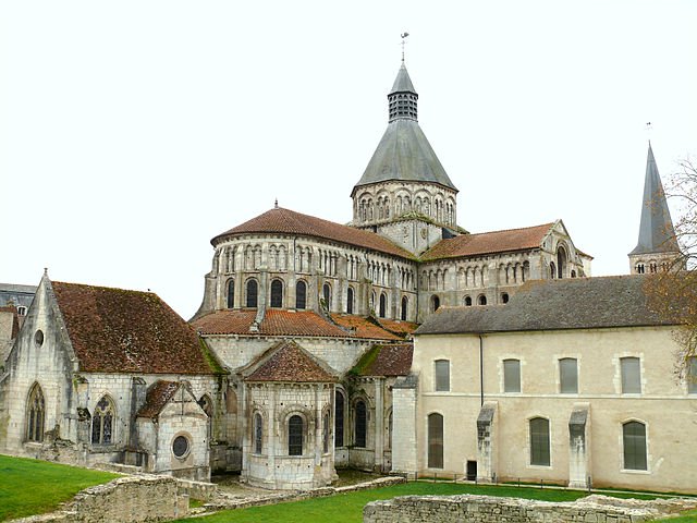 Eglise Prieurale Sainte Croix Notre Dame – La Charité sur Loire